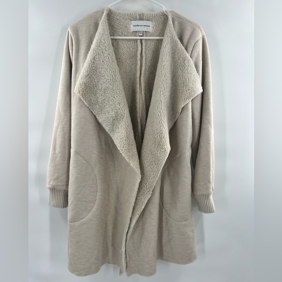 cupcakes & cashmere Sweaters - Cupcakes and Cashmere Cream Fleece Lined Sweater jacket duster Size S
